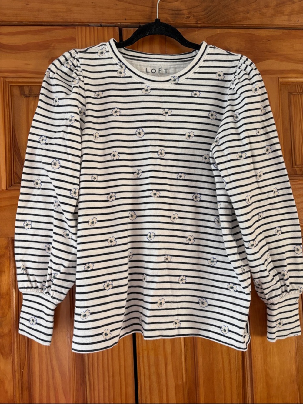 LOFT White and Navy Striped Puff-Sleeve Floral Knit Top